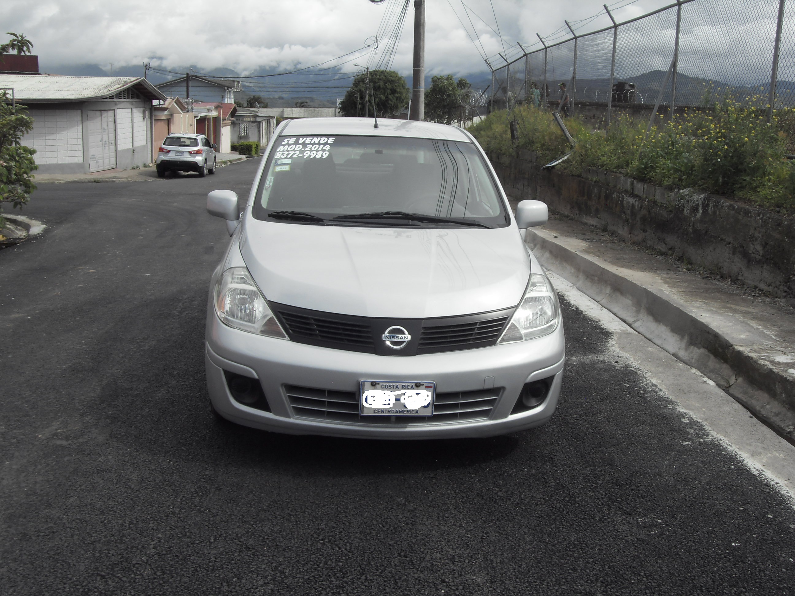 Nissan Tiida 2014 manual 1600cc