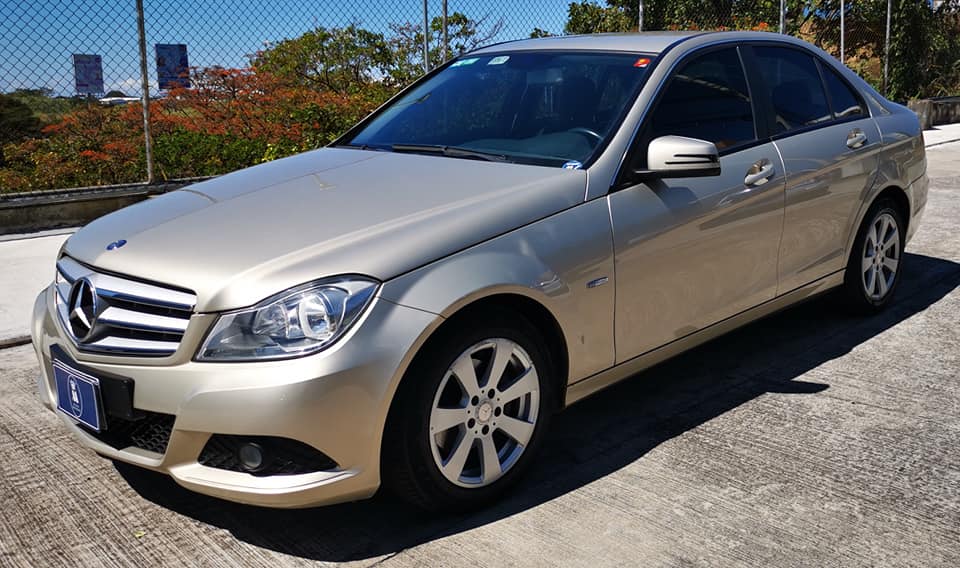 Se vende Mercedes Benz C180  Año 2012.