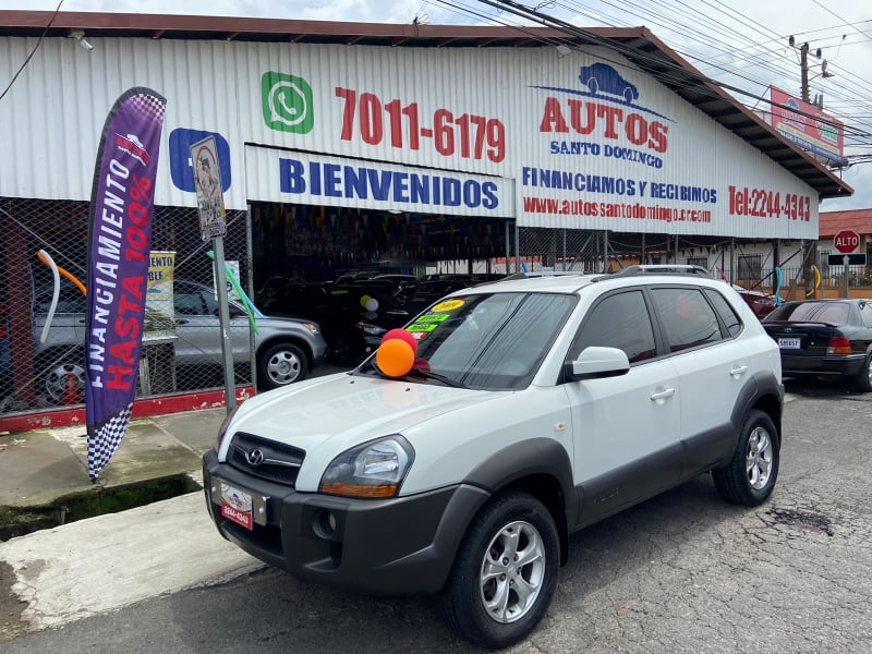 SE VENDE HYUNDAI TUCSON GL-2009-AUTOMATICO 4X2-TIP-TRONIC