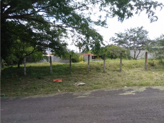 Lote independiente de 1000 m2 en Residencial Real de Pereira. Guachipelín Norte de Escazú