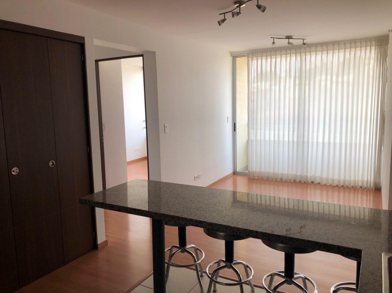 Venta de apartamento, Heredia Centro, 64 m2, $135.000=