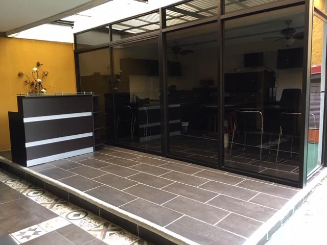 Alquiler de oficina en La Tropicana, Alajuela, 25 m2, $350=