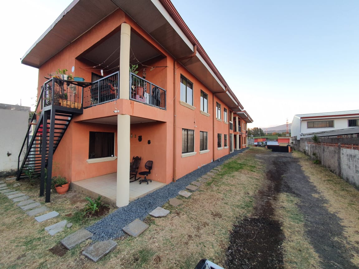 Apartamento de alquiler, Alajuela centro, ¢240.000=