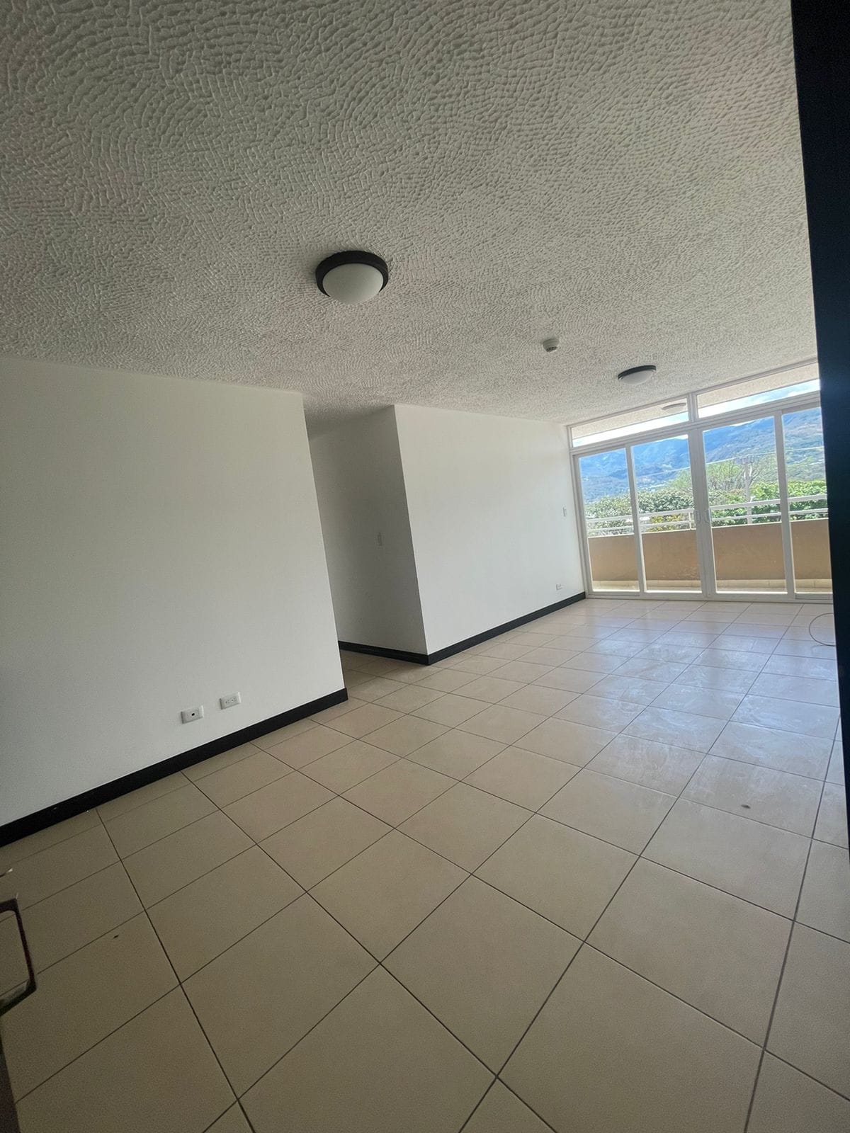 Venta de apartamento, Alajuela, Condominio 9/10