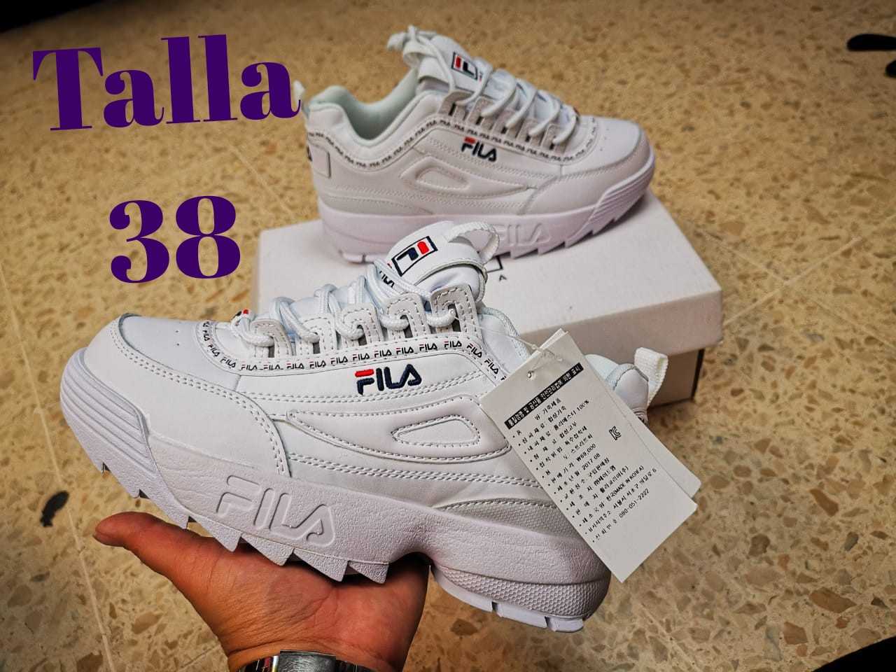 nike epic react flyknit light pink