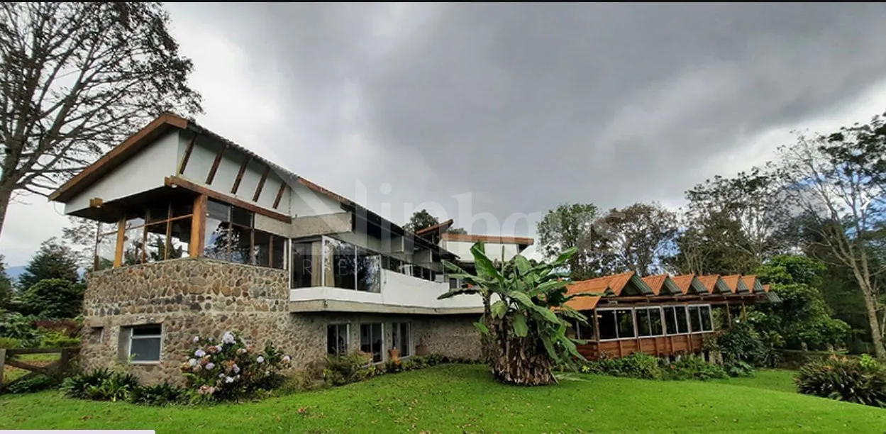 Villa de lujo en la montaña