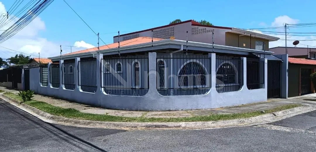 Casa en venta Residencial el Molino, Cartago!