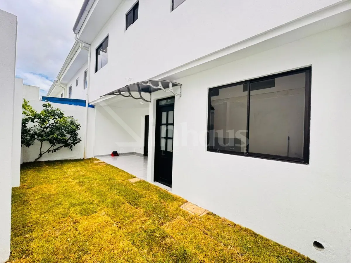 Moderna casa en Condominio Distrito San Juan - foto 4