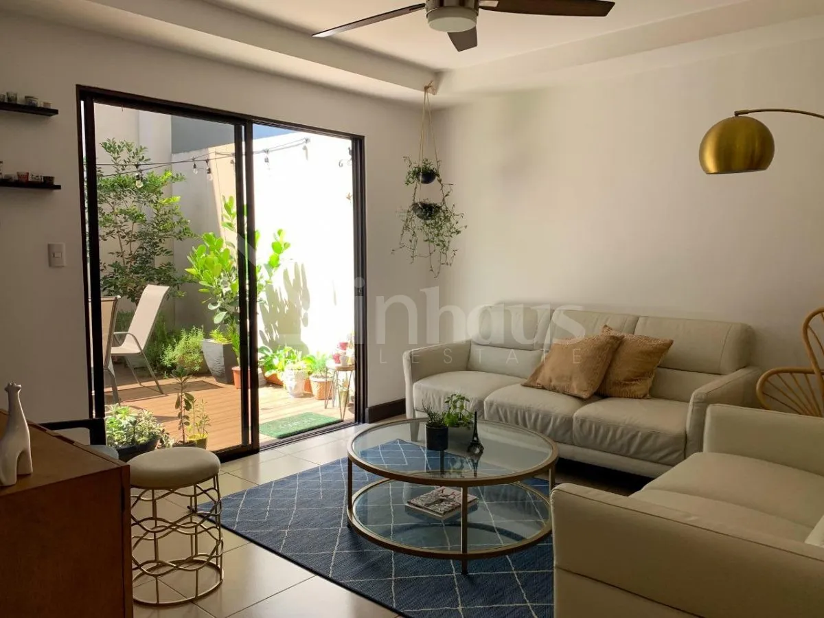 Venta de casa en condominio Altavista Ciudad Colon