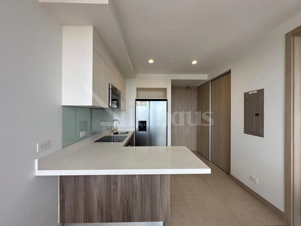 Venta de apartamento de una habitación en Torre Las Loras, Curridabat. - foto 3