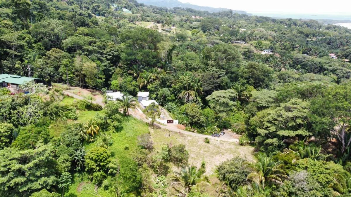 Oportunidad Única! Propiedad en Venta en Playa Hermosa - foto 3