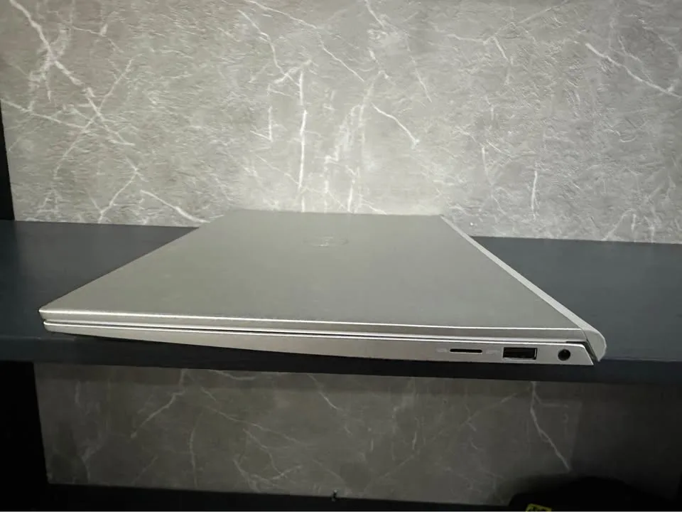 Laptop Dell 5402 - foto 2