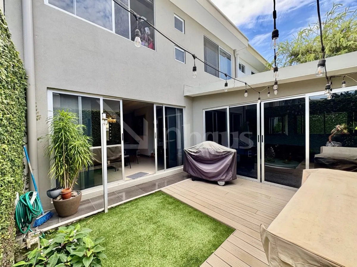 Venta de casa en condominio Trocadero, en Santa Ana. - foto 5