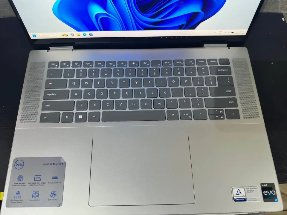 Laptop Dell 7620 i7 - 12 Generación - foto 4
