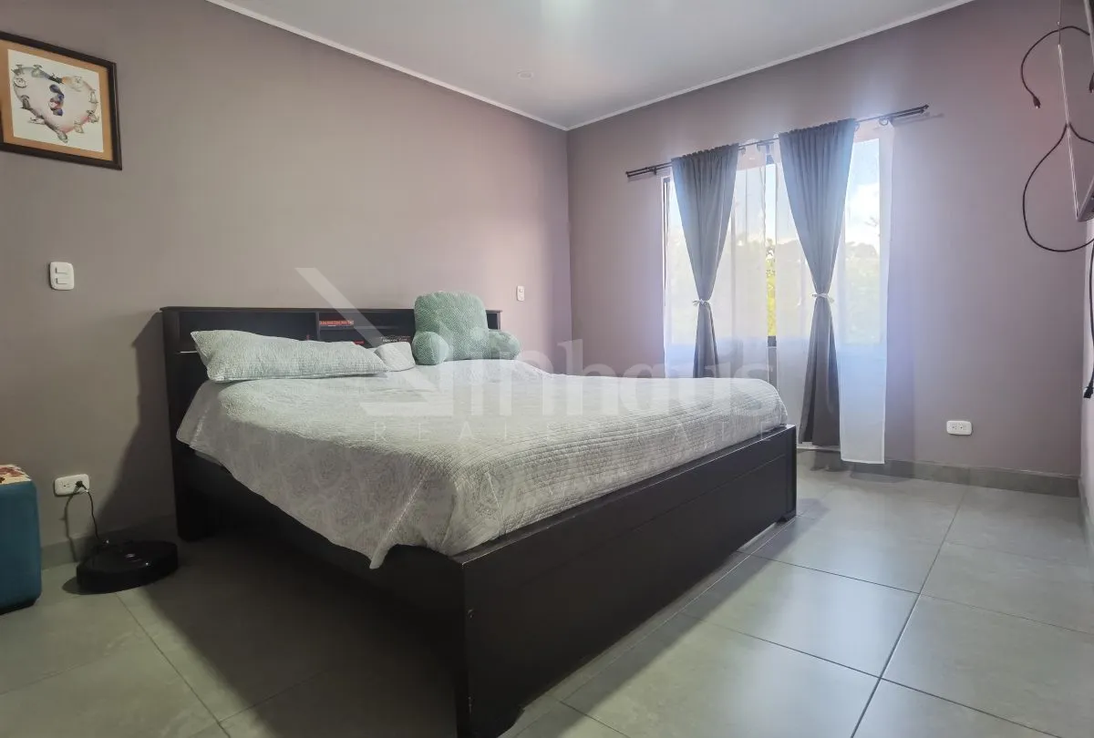 Venta de casa de 2 plantas - Patarra - foto 4