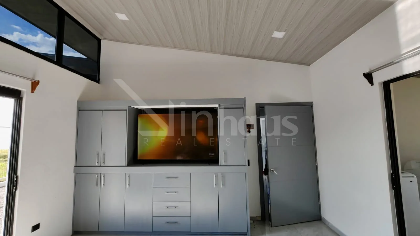 Venta de casa nueva amueblada y con línea blanca en San Vicente de Ciudad de Quesada - foto 3