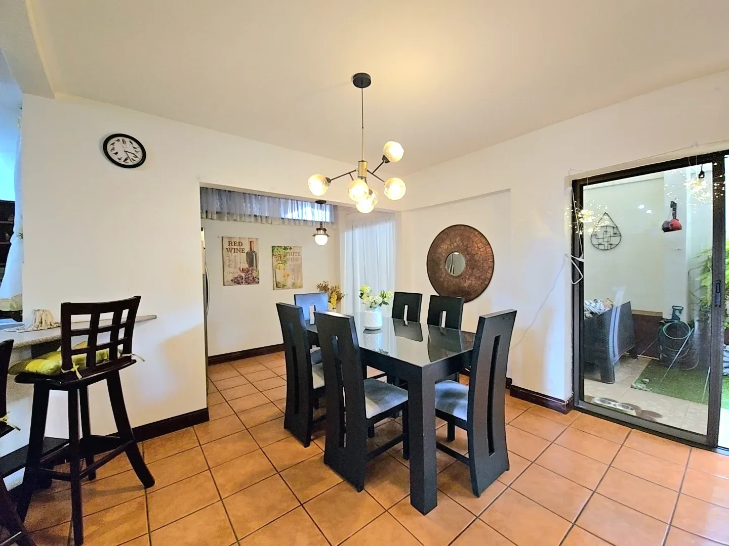 SE VENDE CASA COLONIAL MODERNA CON OFICINA INDEPENDIENTE Y UBICACION ESTRATEGICA EN HEREDIA - foto 6