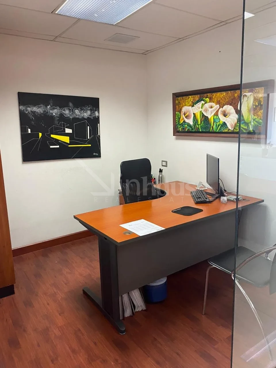 Venta de Local con Oficinas en Torre en Sabana Norte, para INVERSIÓN, San José - foto 4