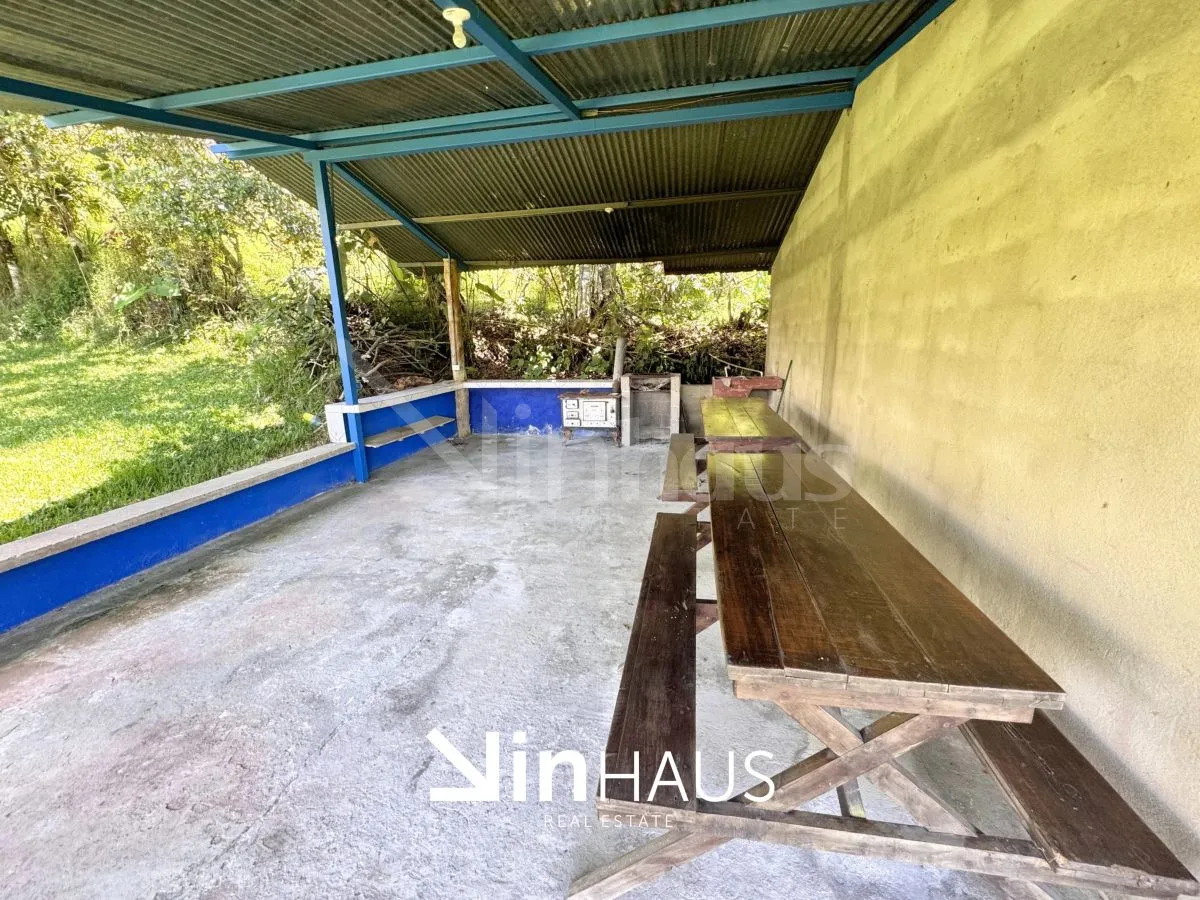 Venta de finca con cabaña en El Yas de Paraíso de Cartago - foto 4