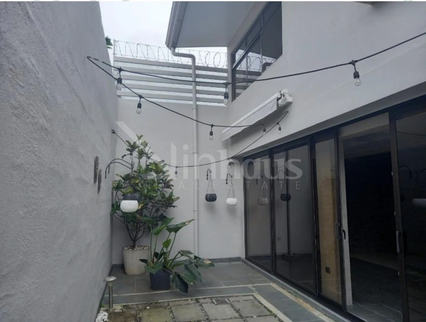 Venta de casa independiente en residencial en San Pablo de Heredia - foto 3