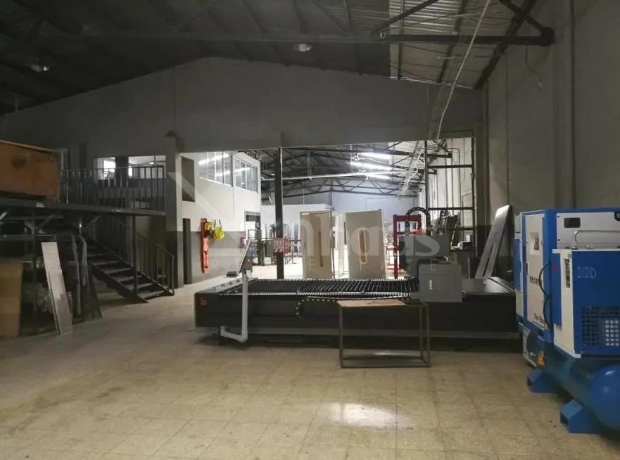 Venta de propiedad Comercial Alquilada para Inversión sobre calle principal de San Francisco de 2 Rios, San José - foto 2