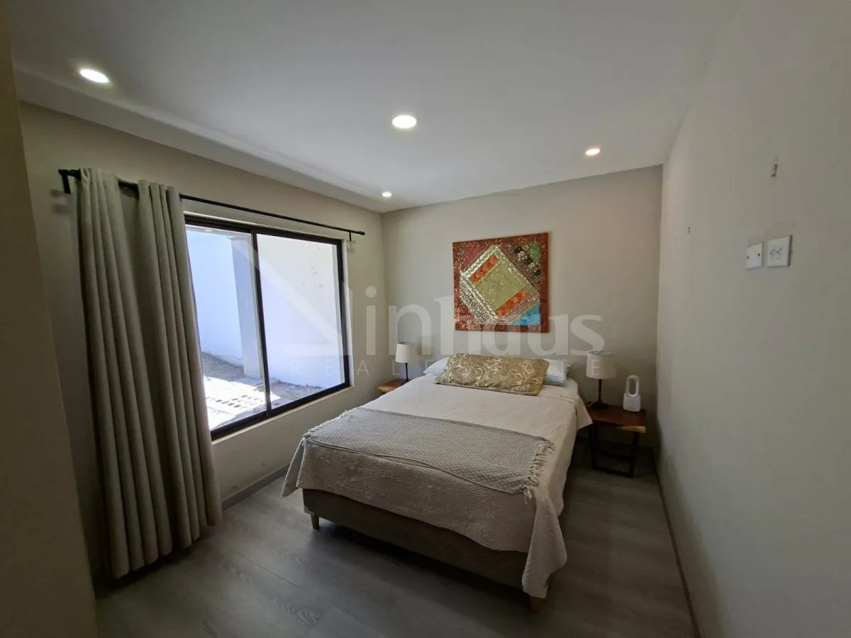 Alquiler de apartamento amueblado y equipado para 1 persona en Escazú, incluye servicios - foto 2