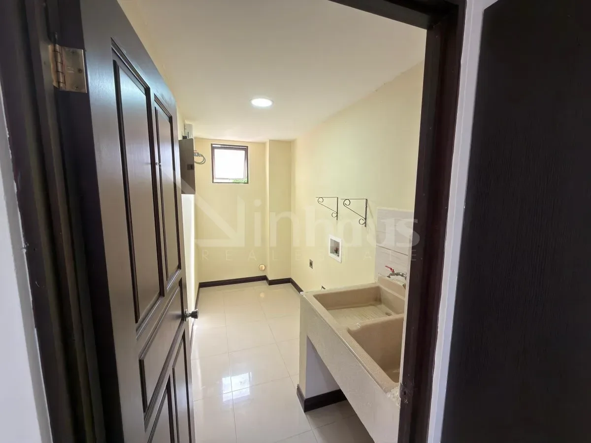Venta de casa en condominio La Hacienda en Cartago - foto 3