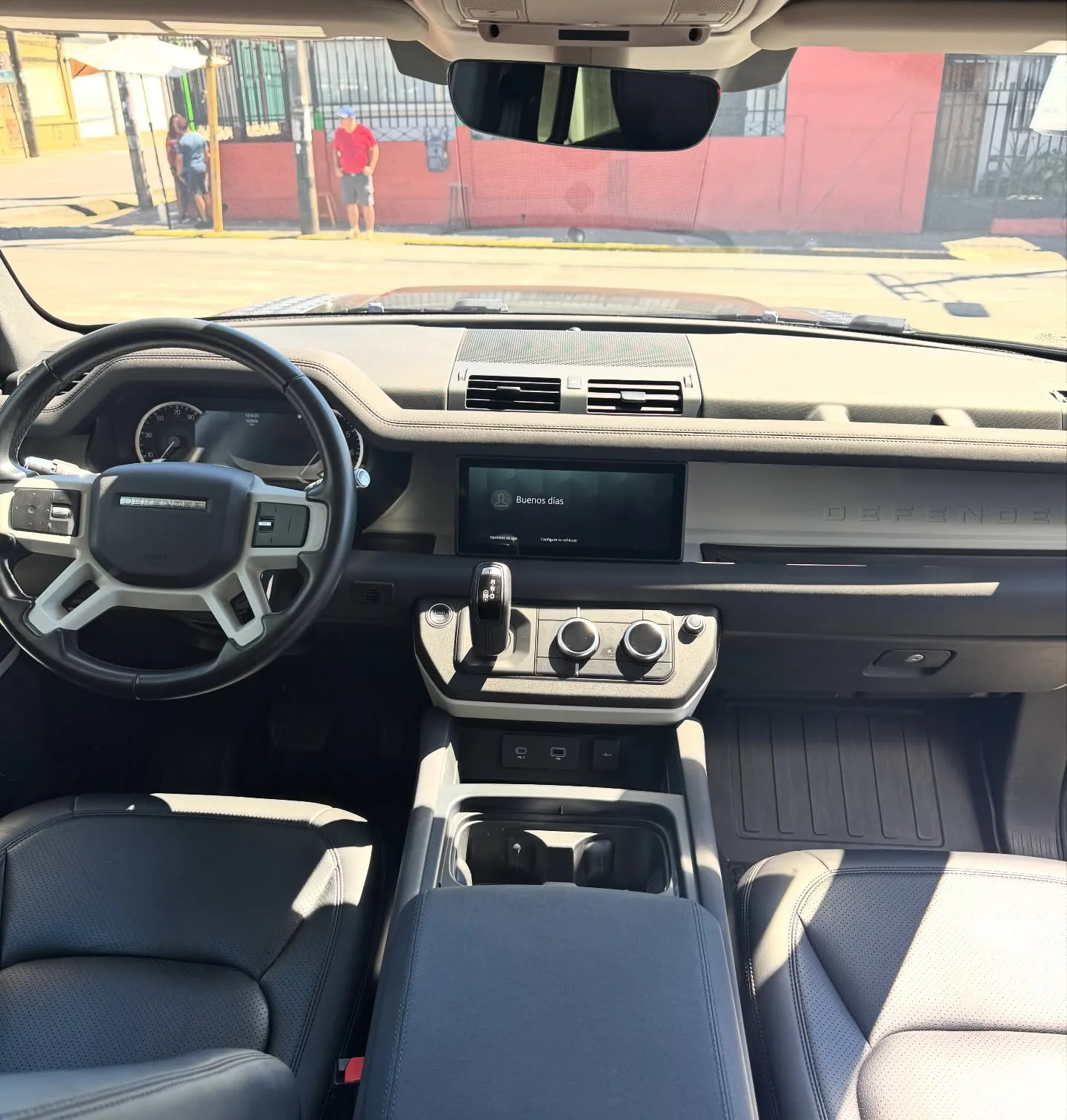 Land Rover Defender 2022 - foto 2