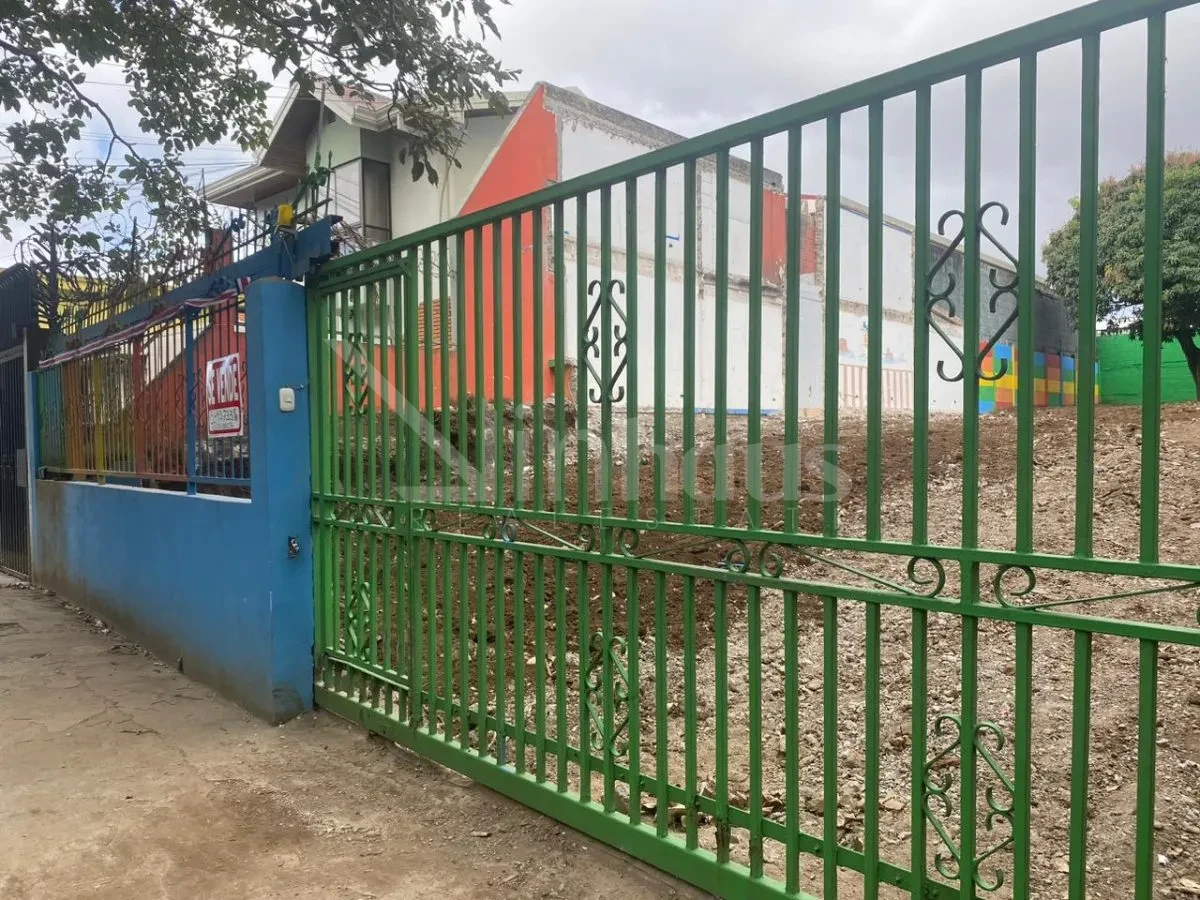 Venta de Lote Comercial en Curridabat - foto 2