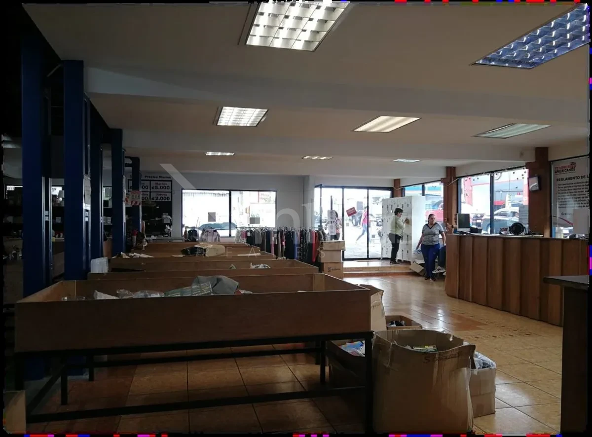 Venta de propiedad Comercial Alquilada para Inversión sobre calle principal de San Francisco de 2 Rios, San José - foto 5