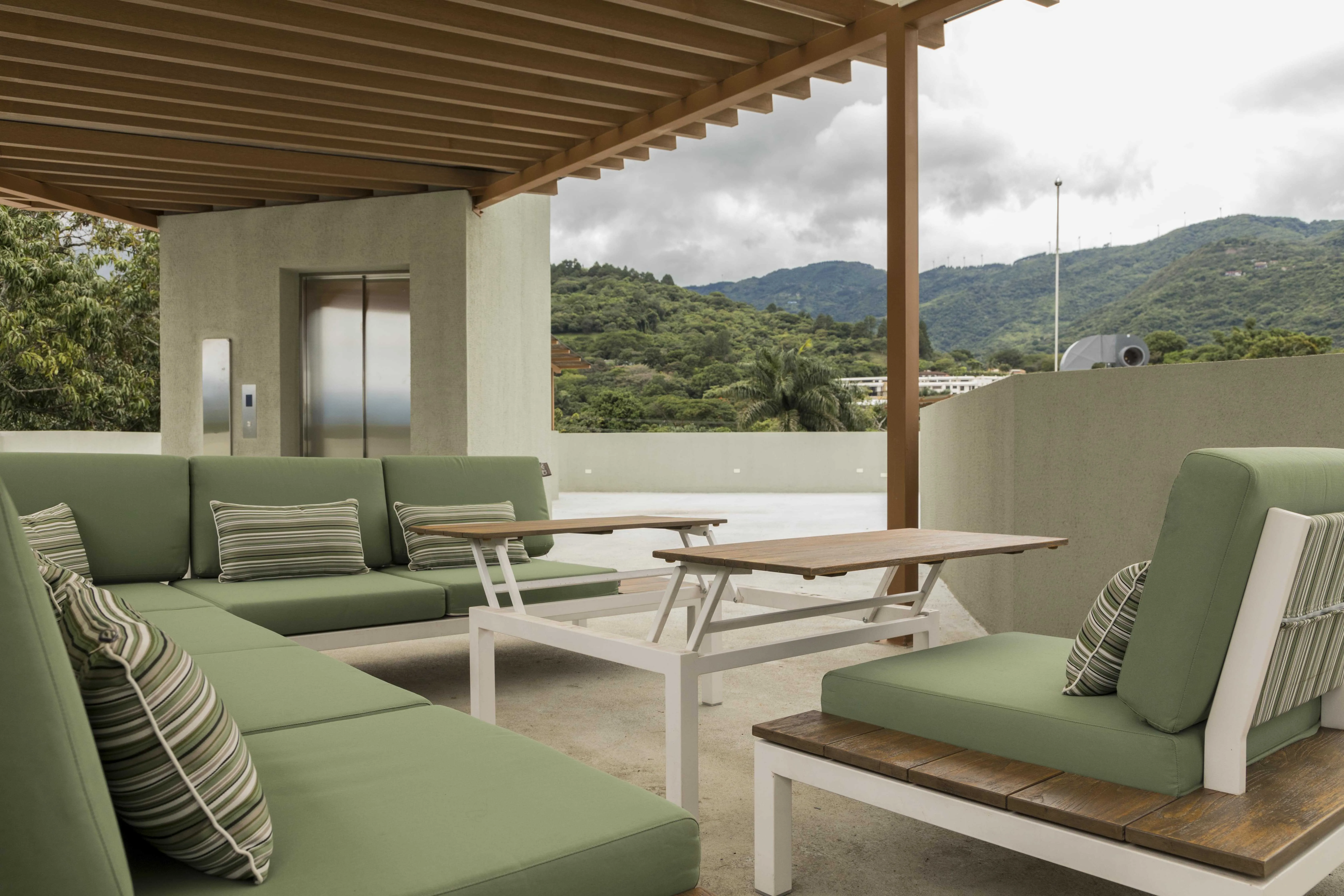 Venta de Apartamento en Condominio en Rio Oro, Santa Ana - foto 5