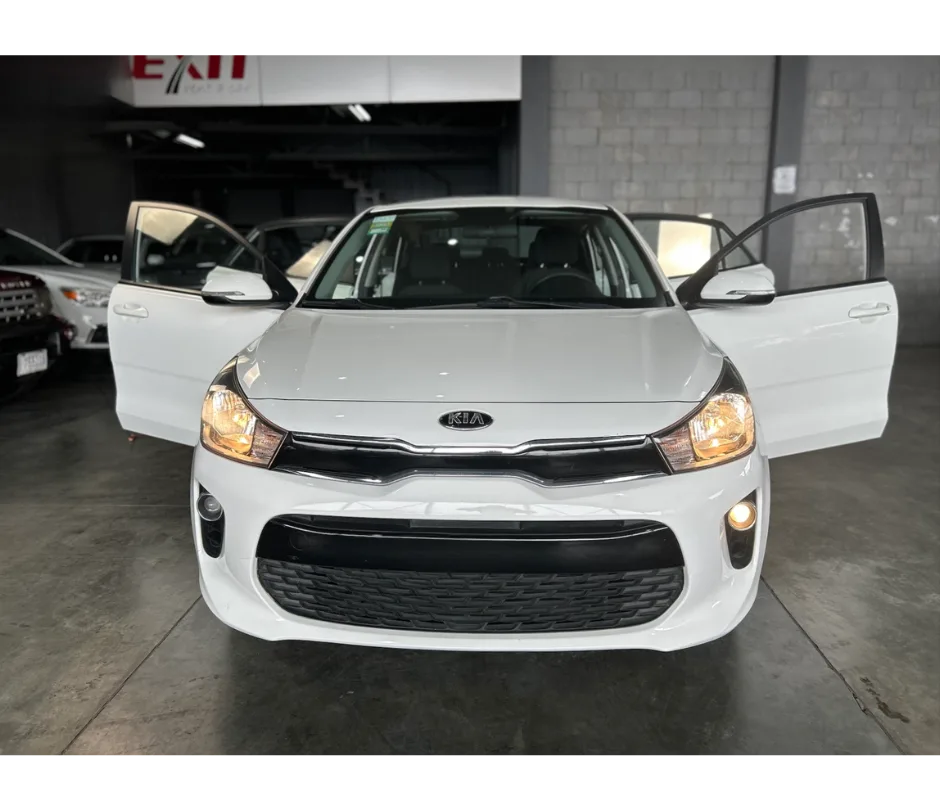 Kia Rio 2019 Sedán Automático - foto 6