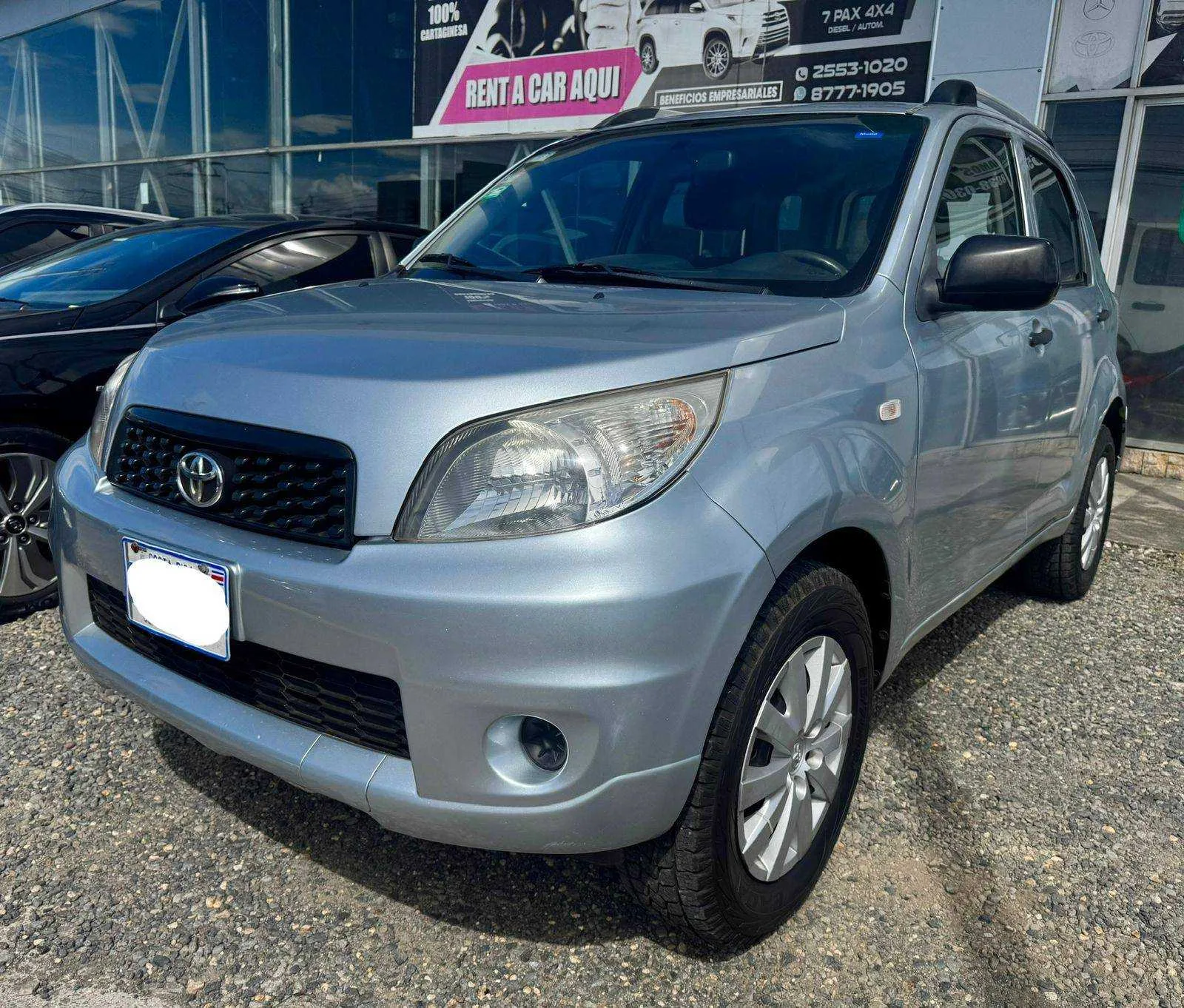 Toyota Rush año 2018 automático 4x4 - foto 3