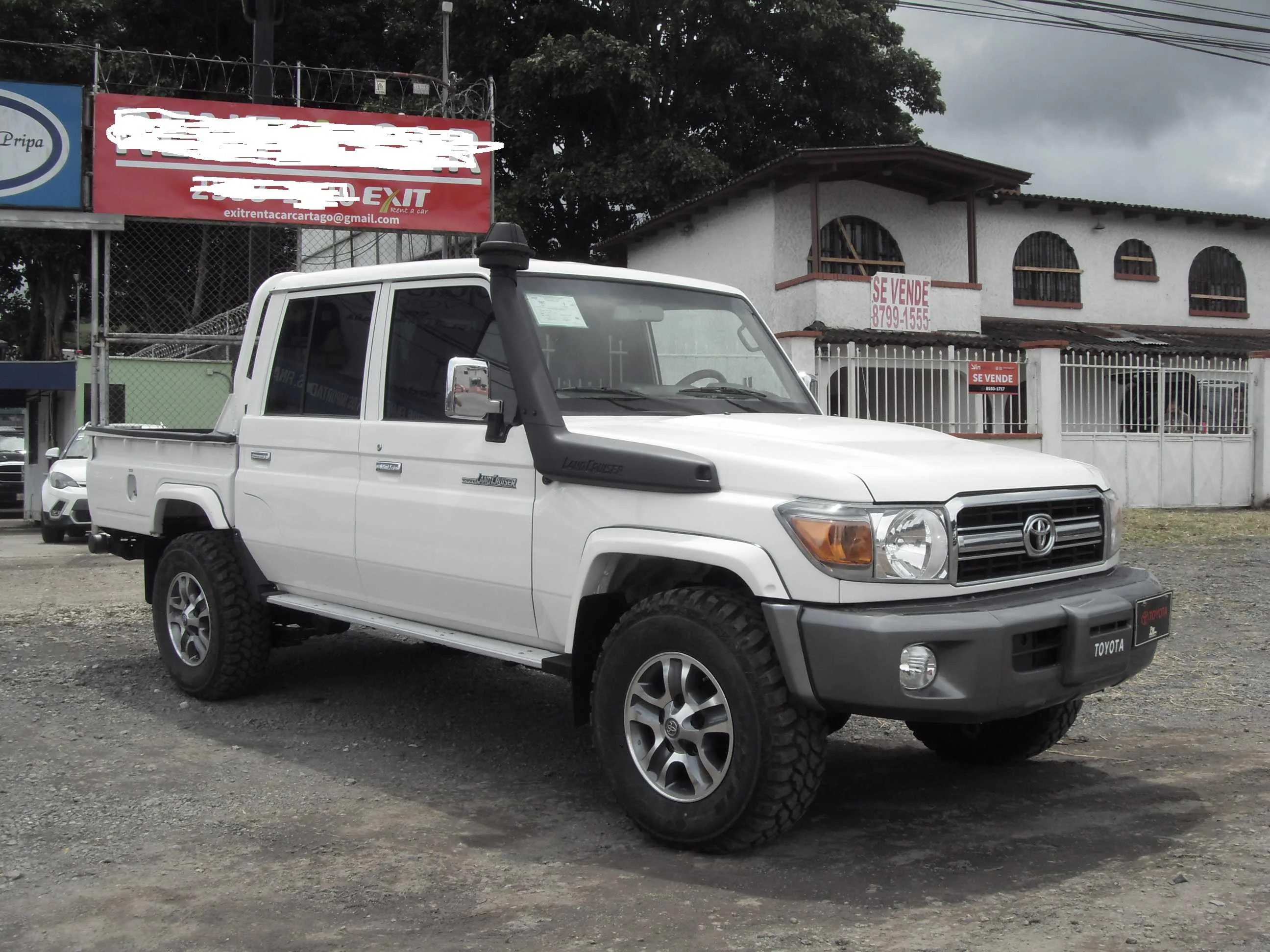 Toyota Land Cruiser Pick uo 4x4 Doble cabina - foto 6