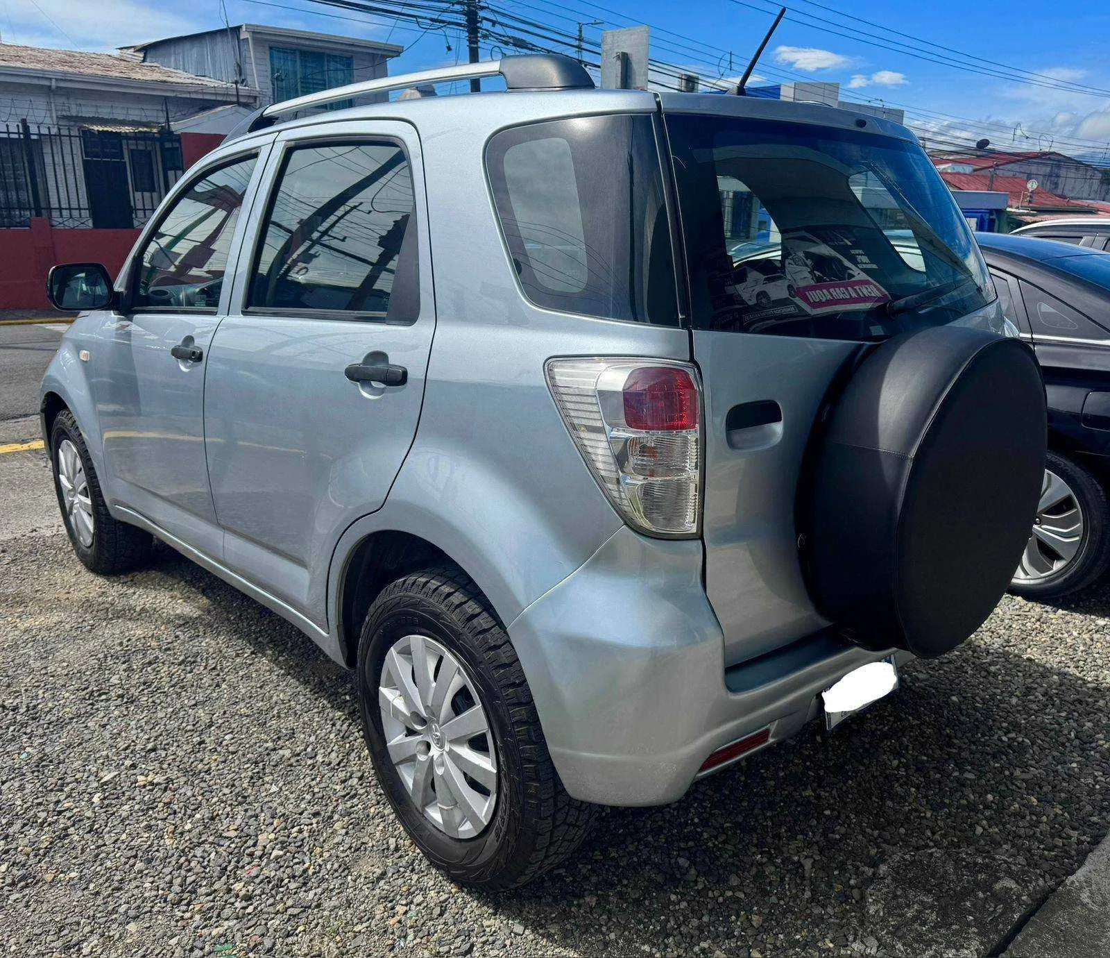 Toyota Rush año 2018 automático 4x4 - foto 4