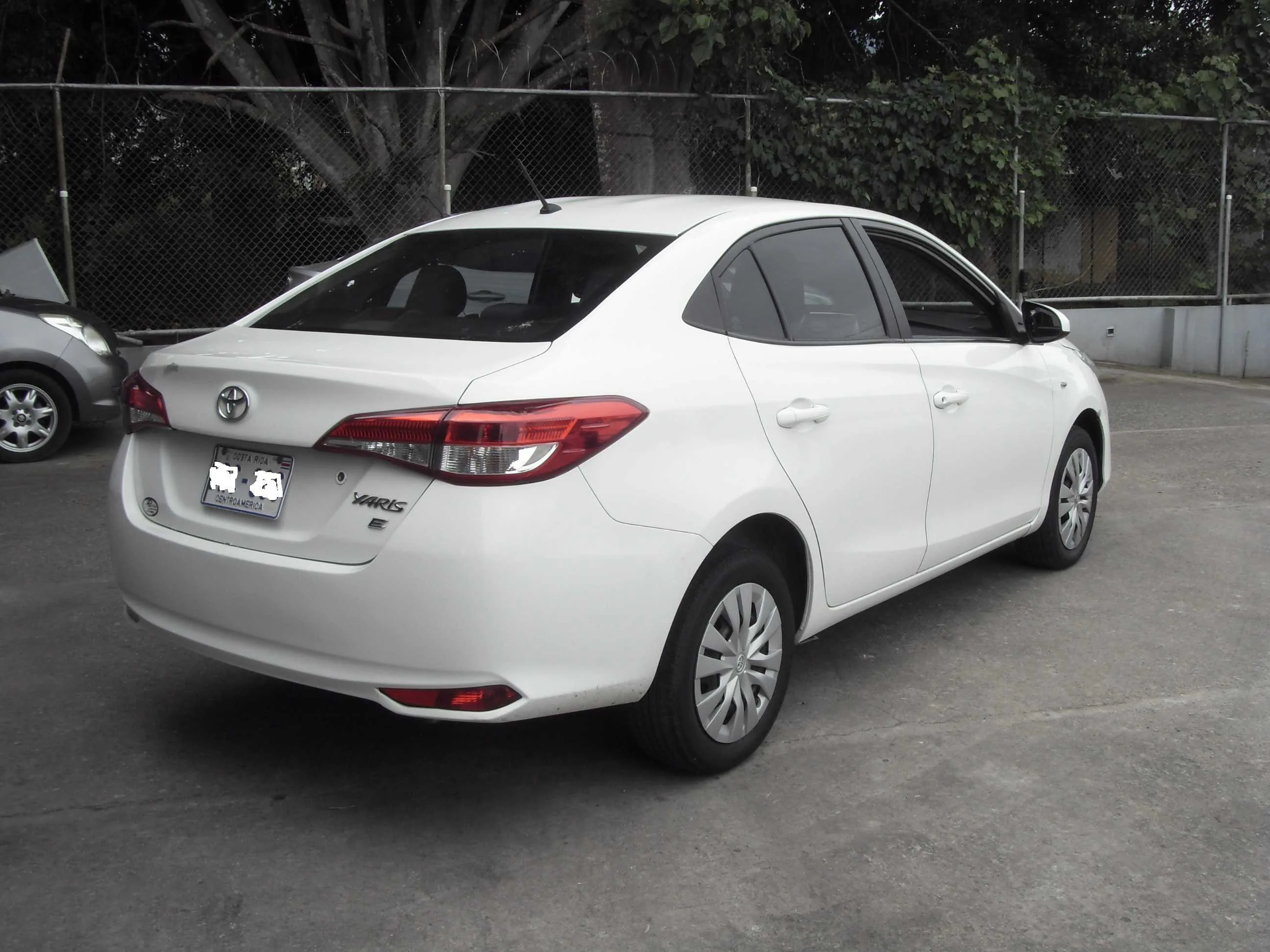 Toyota Yaris E 2019 - foto 3
