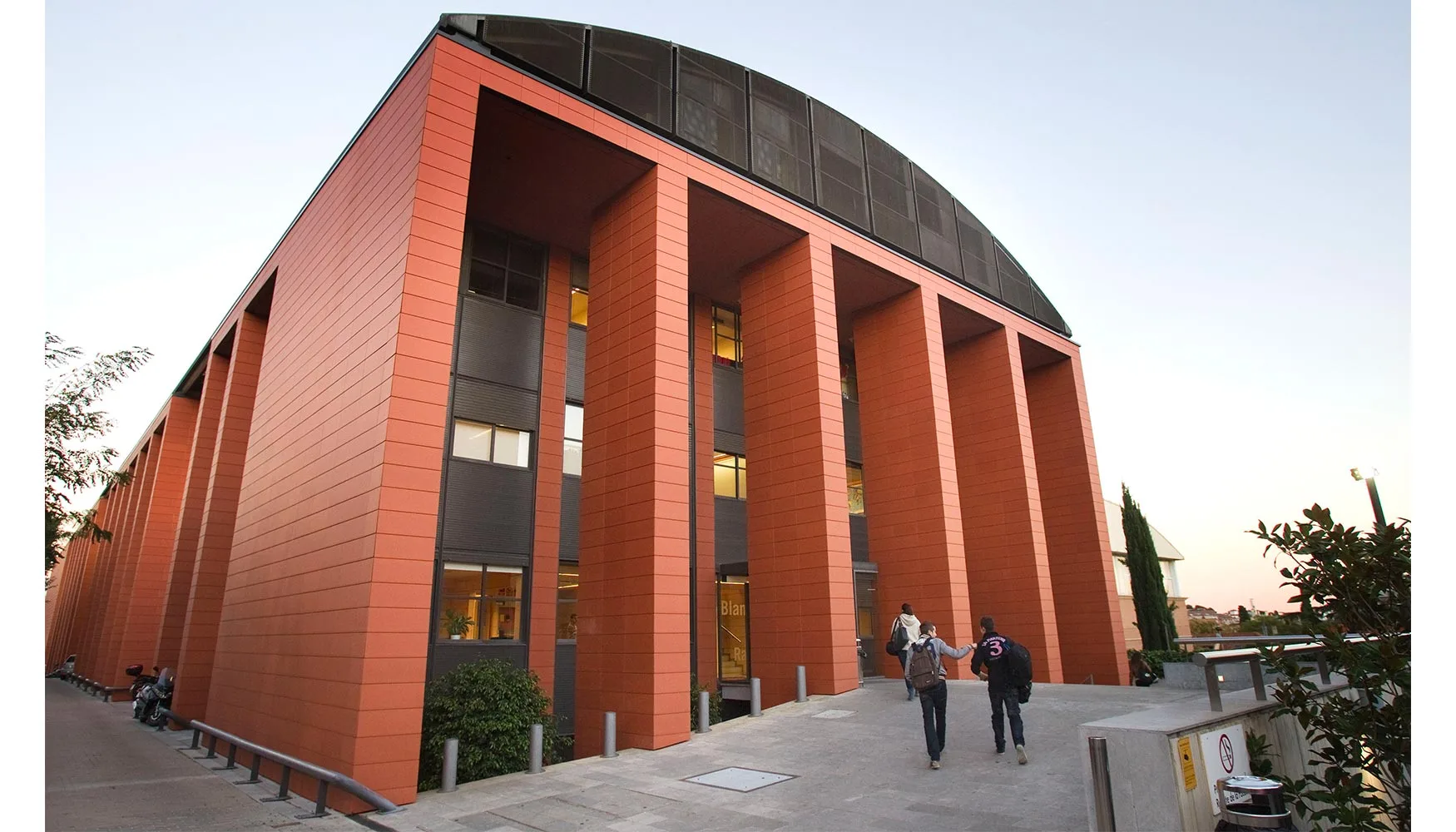Beca de Pregrado y Maestría en España – Excelencia Académica Blanquerna