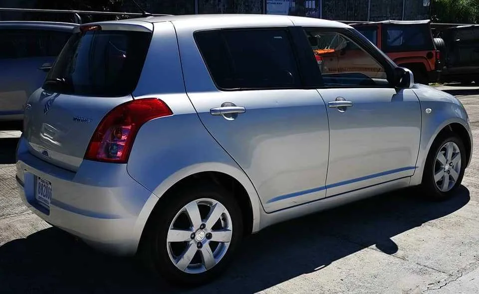 Se Vende Suzuki Swift. Año 2011. - foto 2