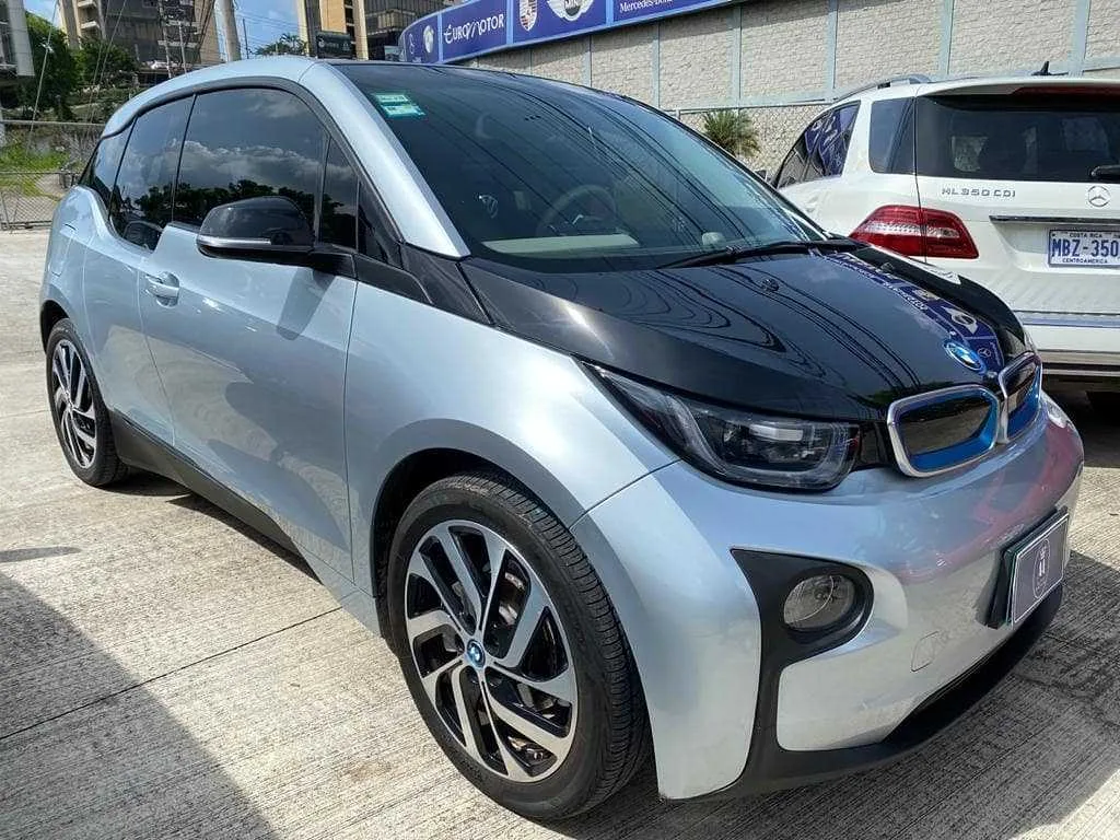 Se Vende BMW i3 2017 - foto 2