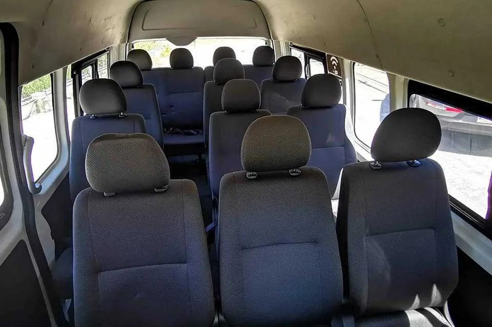 Se vende Toyota Hiace 2019 - foto 5