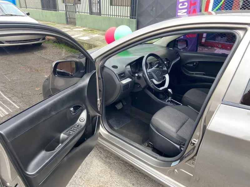 SE VENDE KIA PICANTO-2017-AUTOMATICO-HATCHBACK- ? 6.375.000- - foto 2