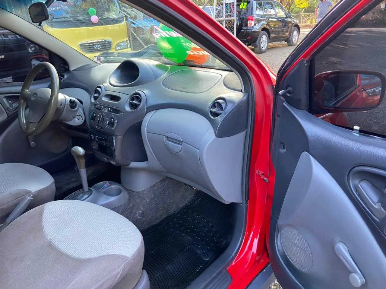 SE VENDE TOYOTA ECHO YARIS 2000 - foto 3