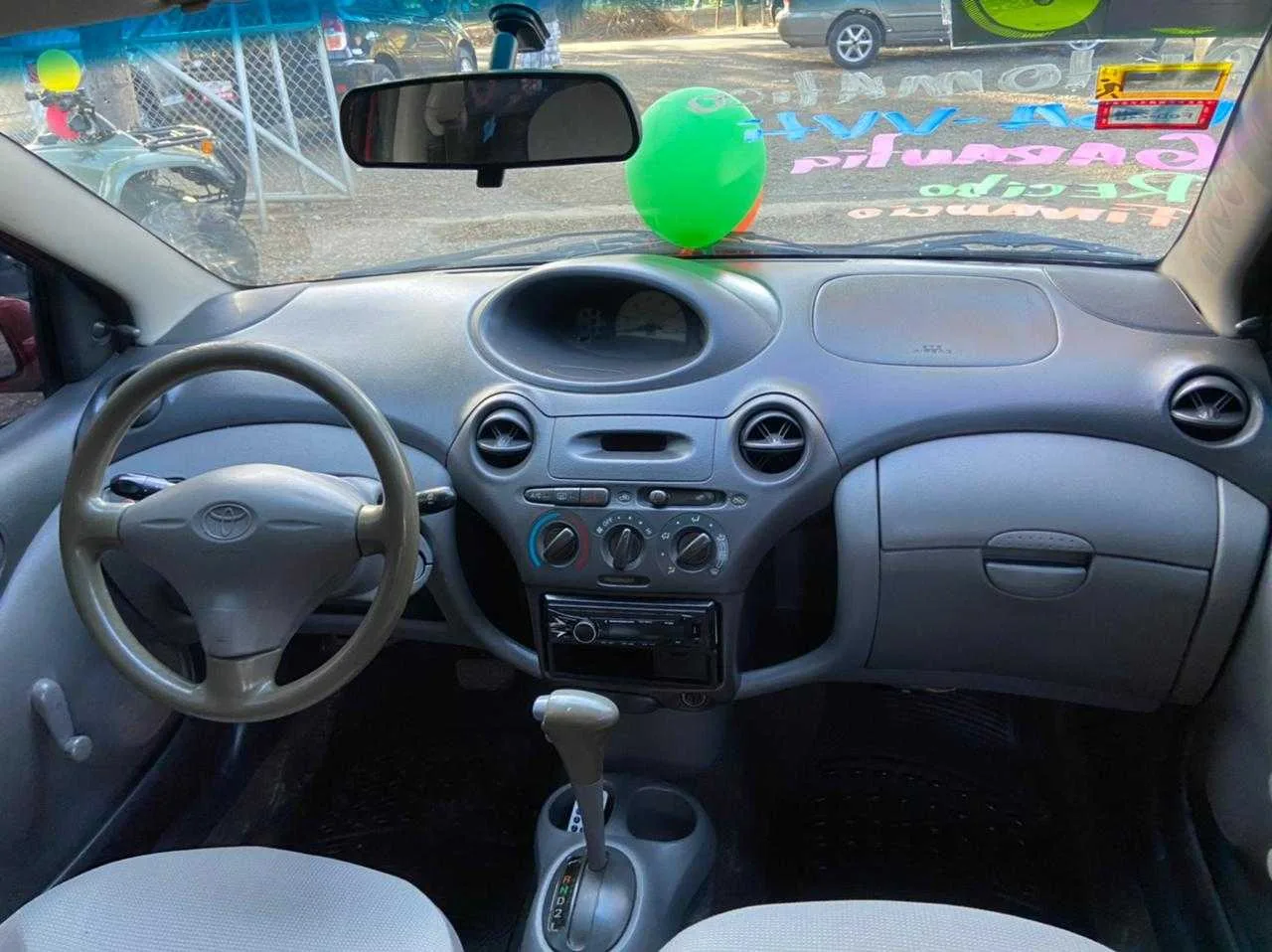 SE VENDE TOYOTA ECHO YARIS 2000 - foto 2