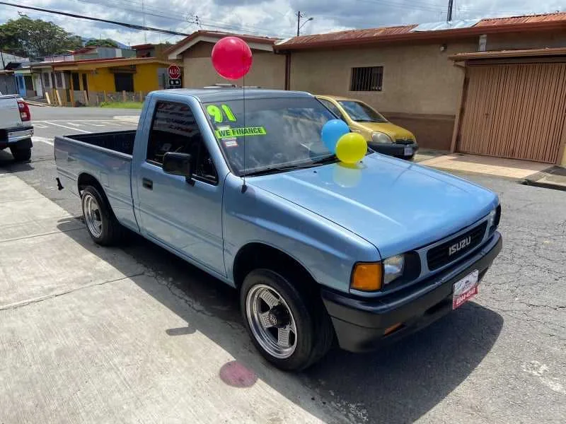 SE VENDE PICK UP-ISUZU KB2300-CABINA SENSILLA - foto 4
