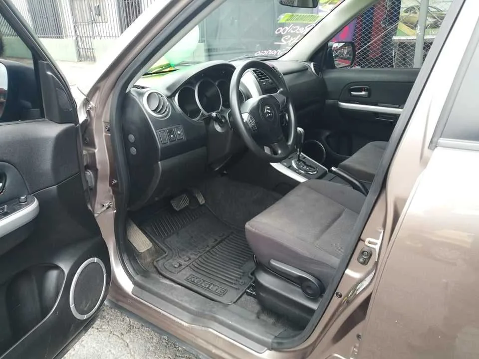 SE VENDE SUZUKI GRAND VITARA-2016-AUTOMATICO-4X2 - foto 2