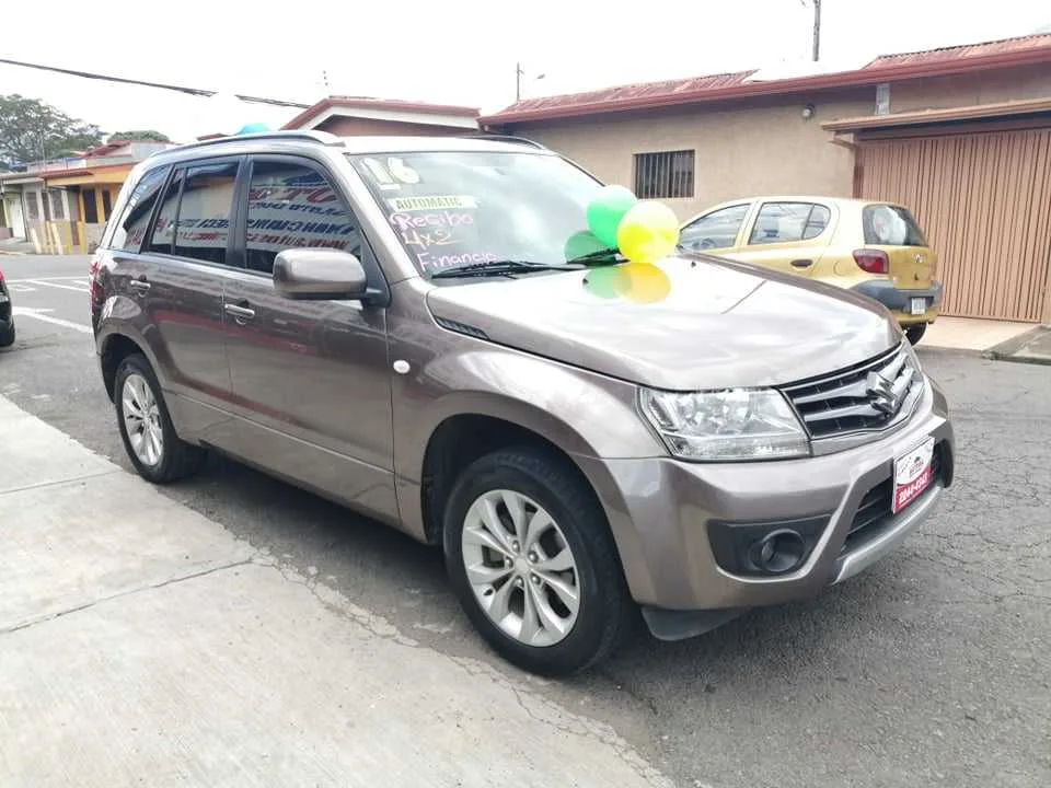 SE VENDE SUZUKI GRAND VITARA-2016-AUTOMATICO-4X2 - foto 3