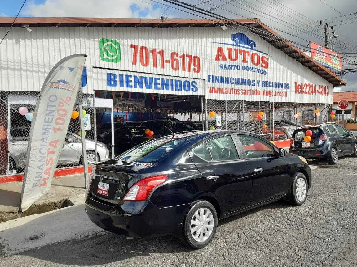 SE VENDE NISSAN VERSA 2012 - foto 6