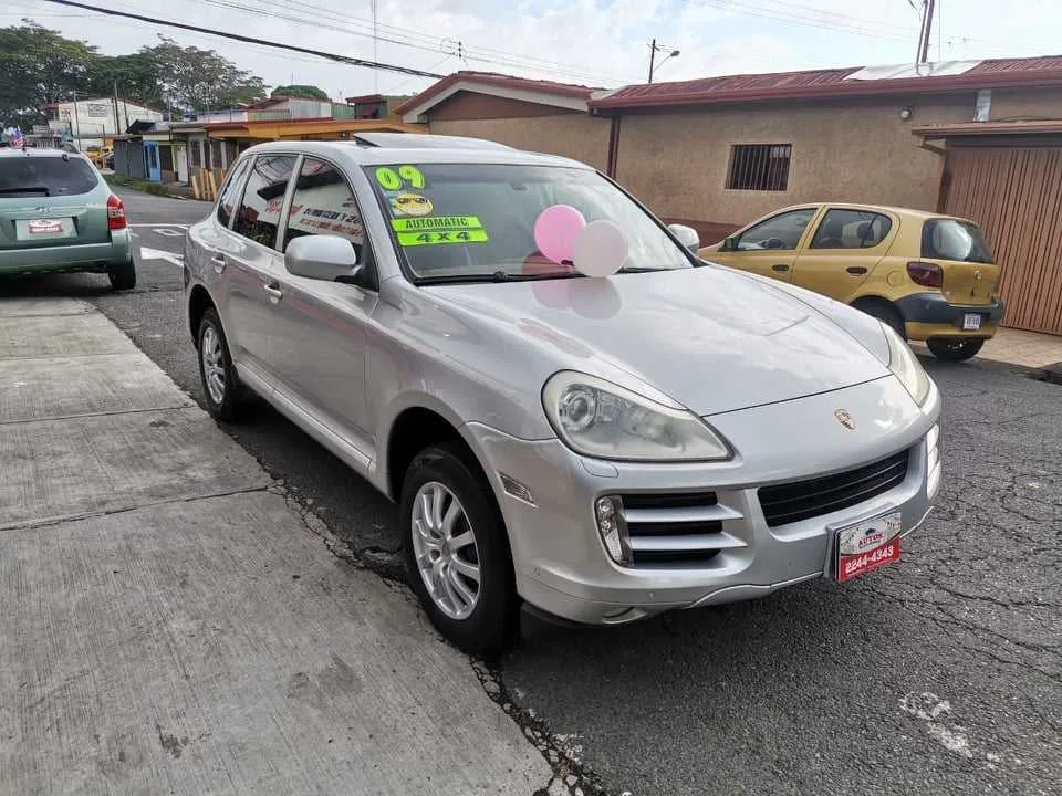 SE VENDE PORSCHE CAYENNE-2009 - foto 3