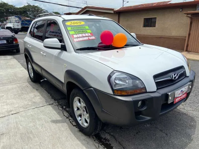 SE VENDE HYUNDAI TUCSON GL-2009-AUTOMATICO 4X2-TIP-TRONIC - foto 5