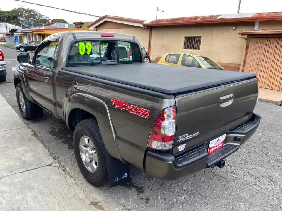 SE VENDE PICK UP-TOYOTA TACOMA-CABINA SENSILLA-2009 - foto 5